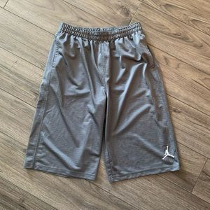 2 for $15!!! Grey Boys’ Jordan Mesh Basketball Shorts - size XL